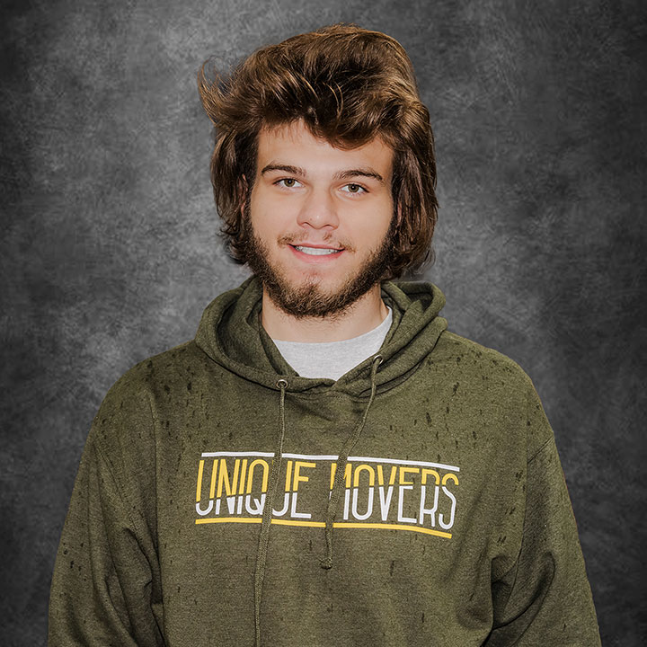 Hayden Dooley, Unique Movers Professional Mover